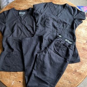 Grey’s anatomy black scrub set